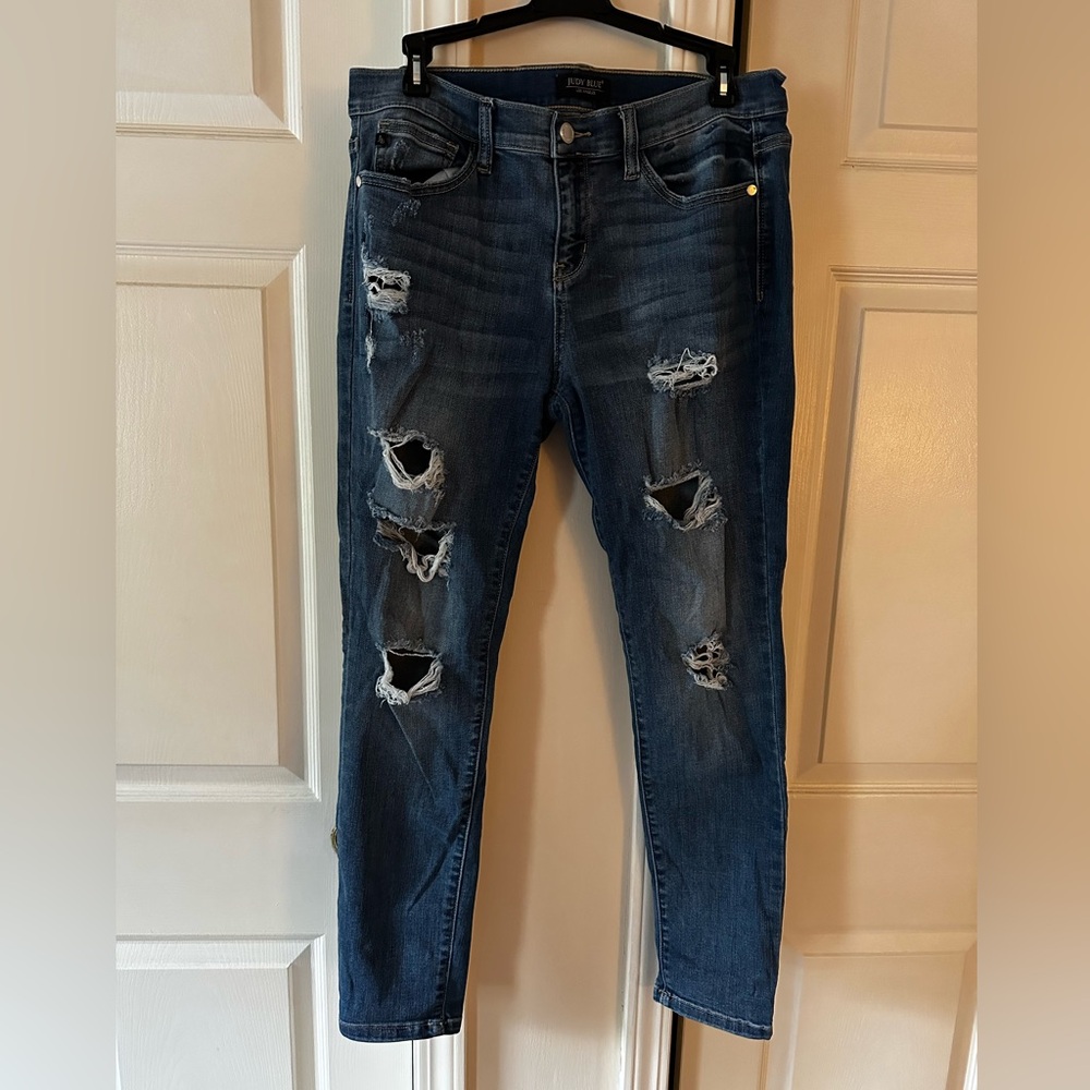 Judy Blue Dark Wash Distressed Skinny Jeans